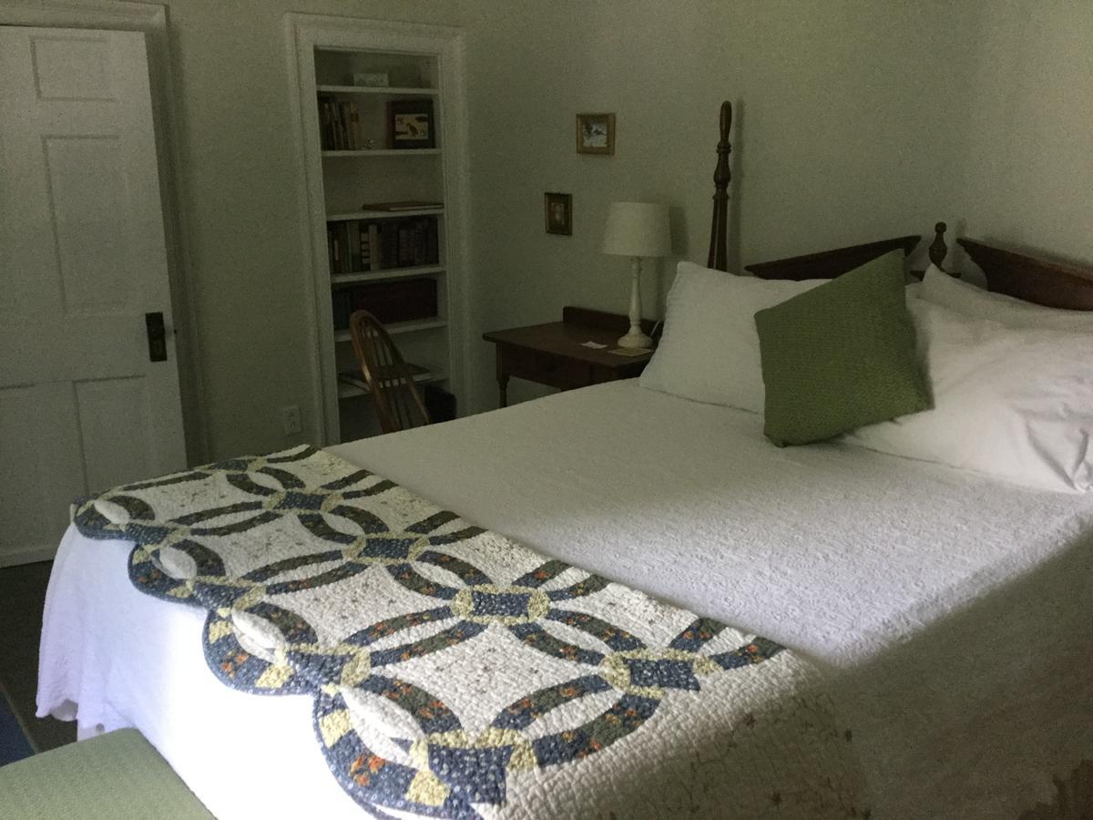 Eddington House Inn North Bennington Bagian luar foto